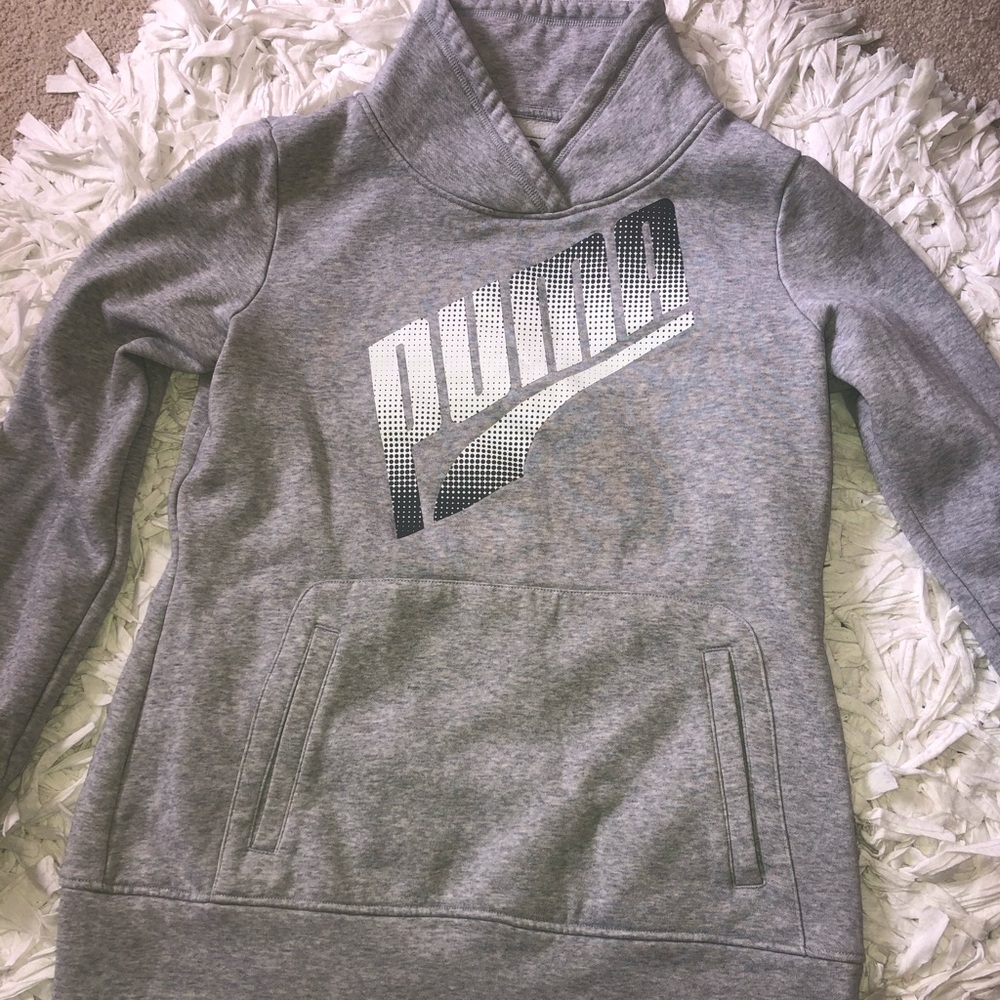 PUMA mock neck pullover gray